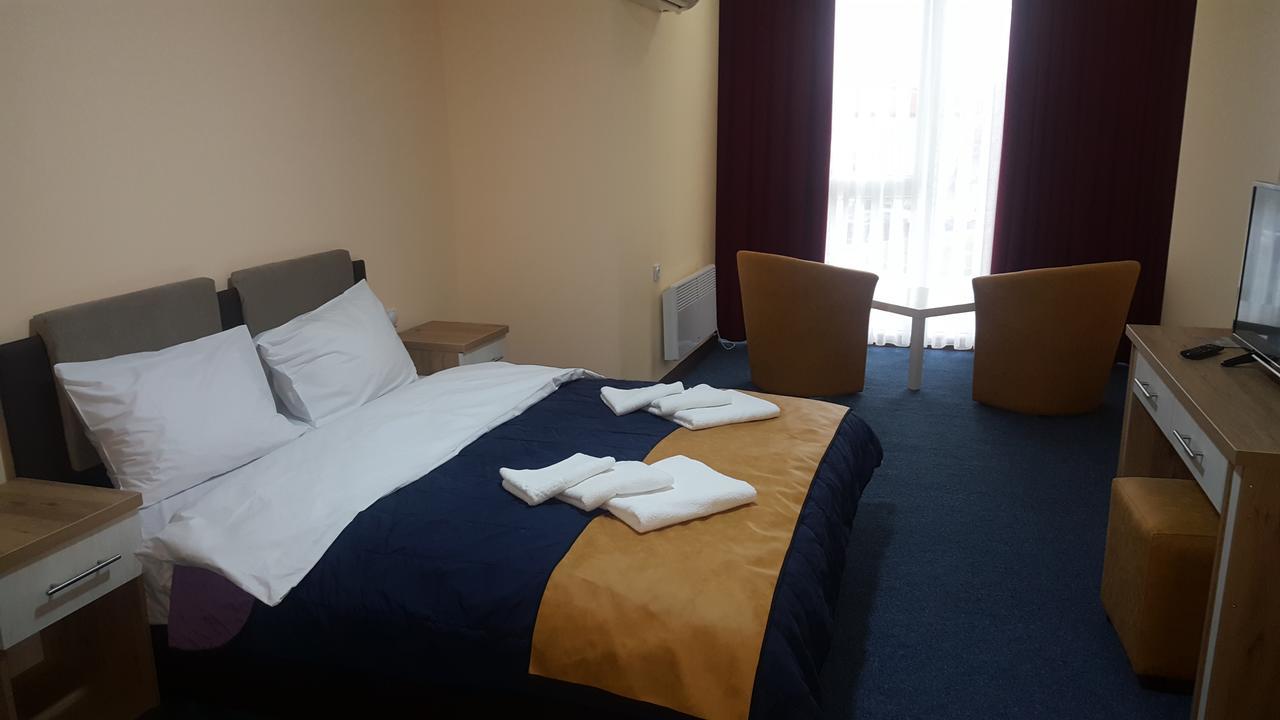 Hotel Panorama City Delcevo Kültér fotó